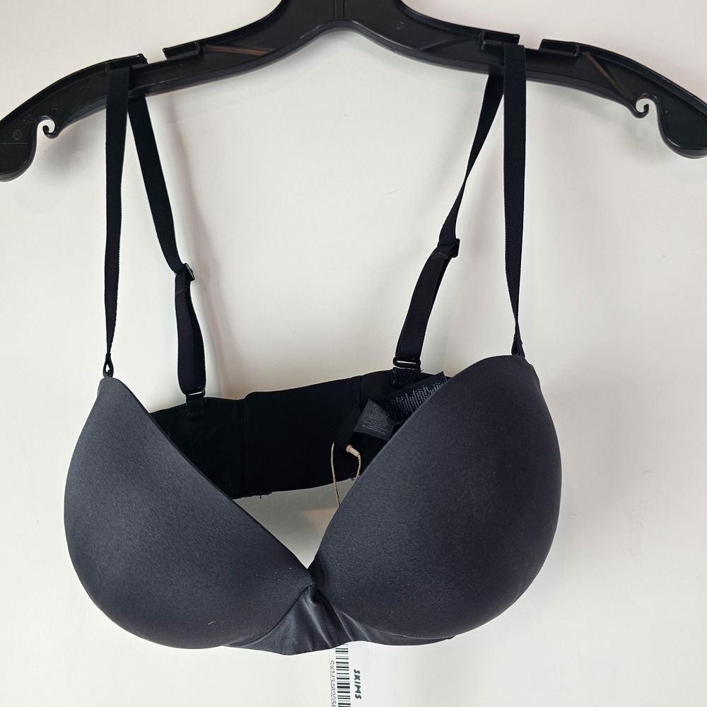 SKIMS NWT Ultimate Collection Push Up Strapless Bra 32DD Black Onyx Padded